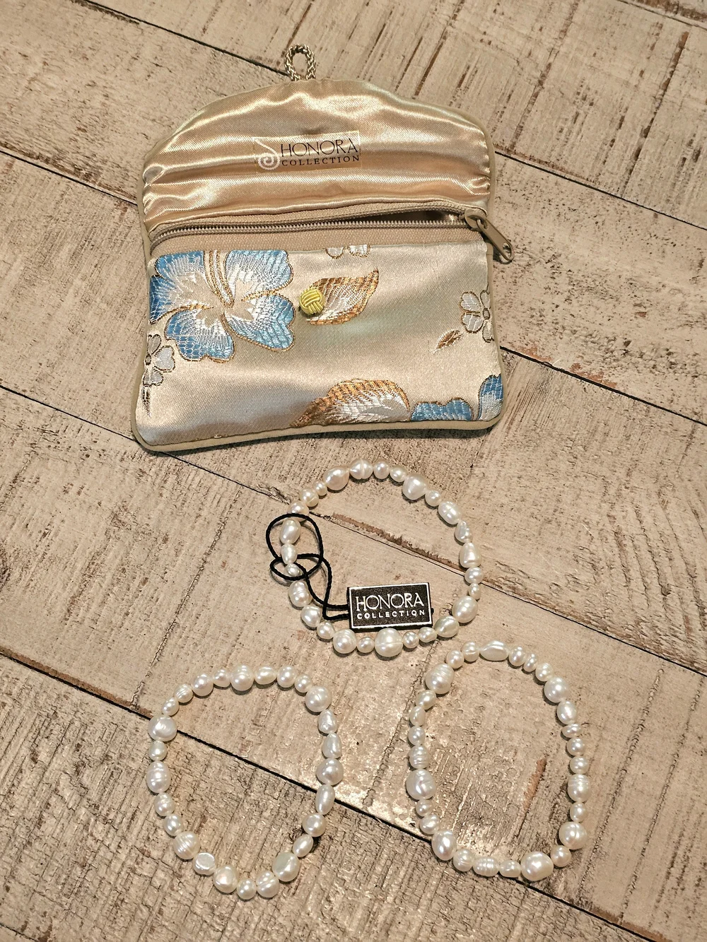 Honora Collection Cultured Pearl Bracelet Trio with Silk Pouch ✨️ NEW ✨️
